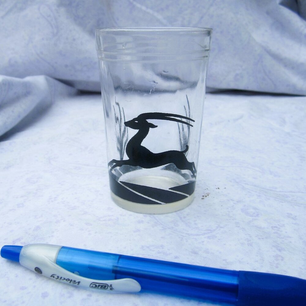 VTG ANCHOR HOCKING SMALL GLASS W/BLACK SILHOUETTE GAZELLE RUNNING